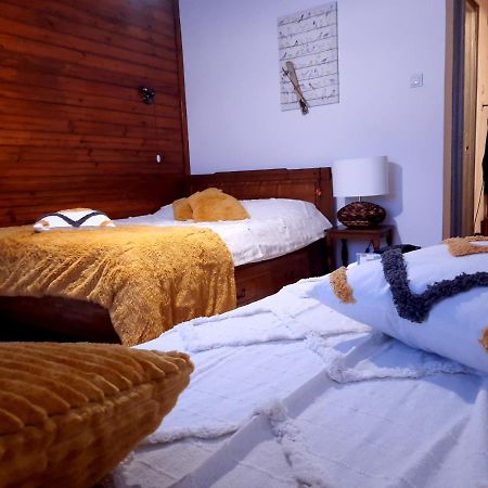 Cocooning In A Lovely Mountain Suite - One Azuga Eksteriør billede