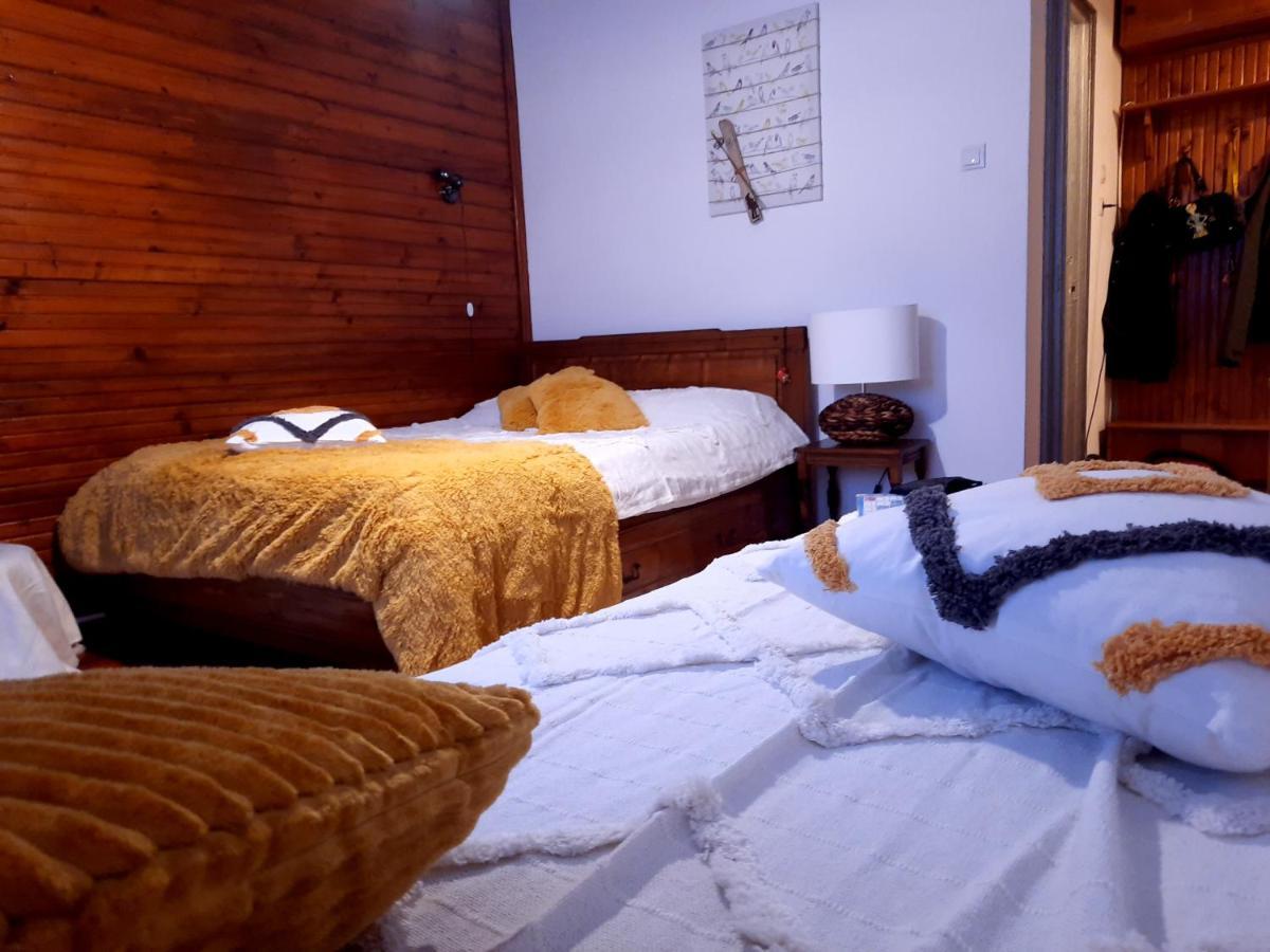 Cocooning In A Lovely Mountain Suite - One Azuga Eksteriør billede